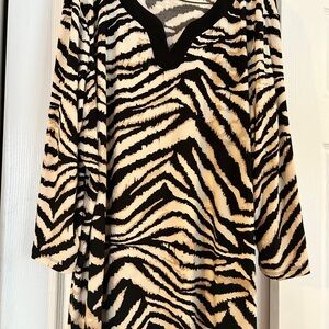 Chic Zebra Print Long Sleeve Dress